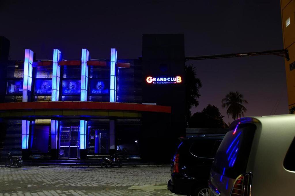 Grand Hotel Jambi Exteriér fotografie