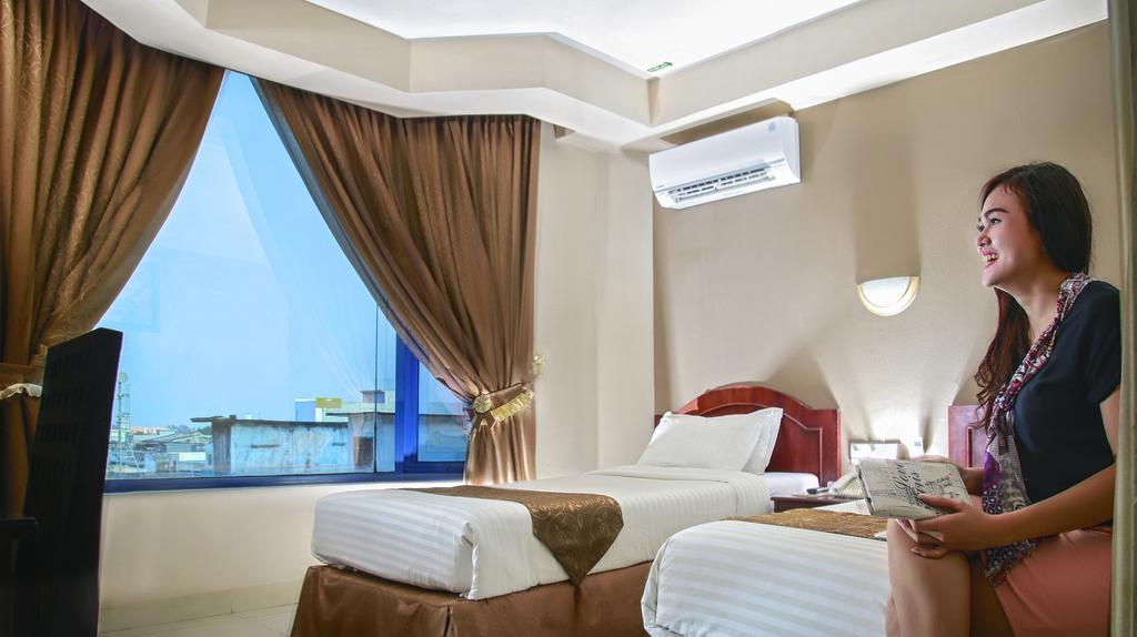 Grand Hotel Jambi Exteriér fotografie